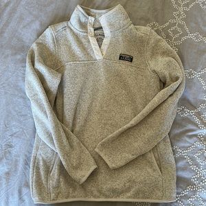 L.L. Bean Quarter Snap (Size M)